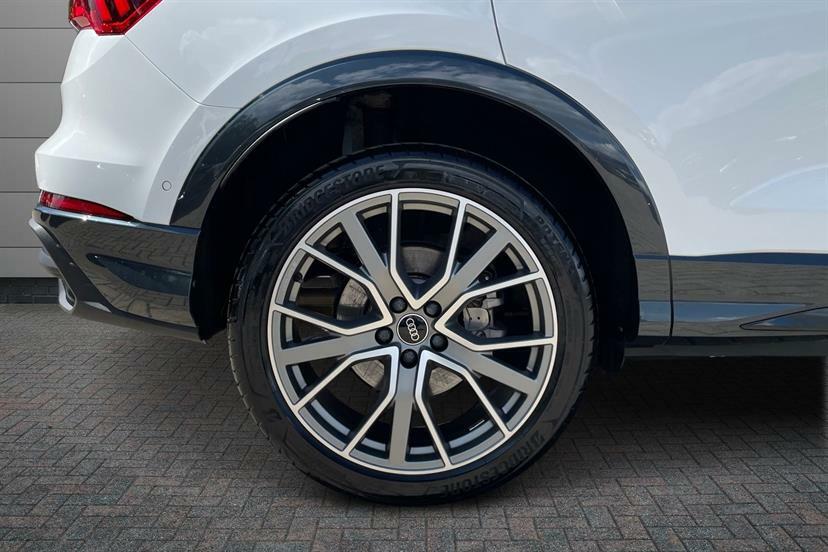 Audi Q3 45 Tfsi E Vorsprung S Tronic White #5