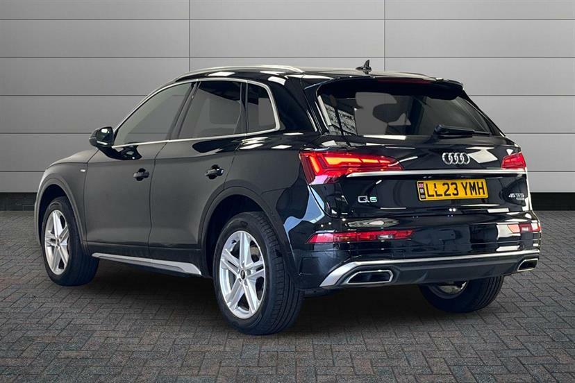 Audi Q5 45 Tfsi Quattro S Line S Tronic Black #3