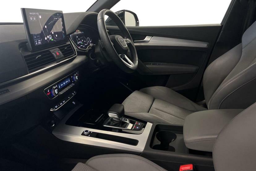Audi Q5 45 Tfsi Quattro S Line S Tronic Black #2