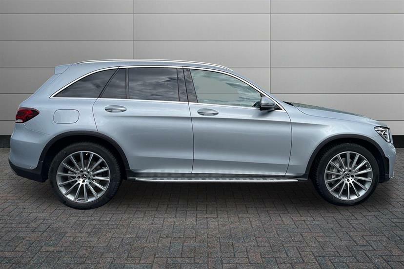 Mercedes-Benz GLC Class 300D 4Matic Amg Line Premium 9G-tronic Silver #2