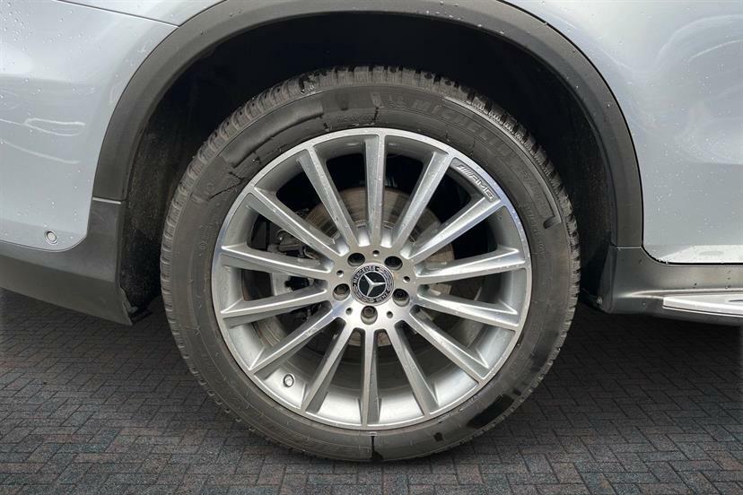 Mercedes-Benz GLC Class 300D 4Matic Amg Line Premium 9G-tronic Silver #3