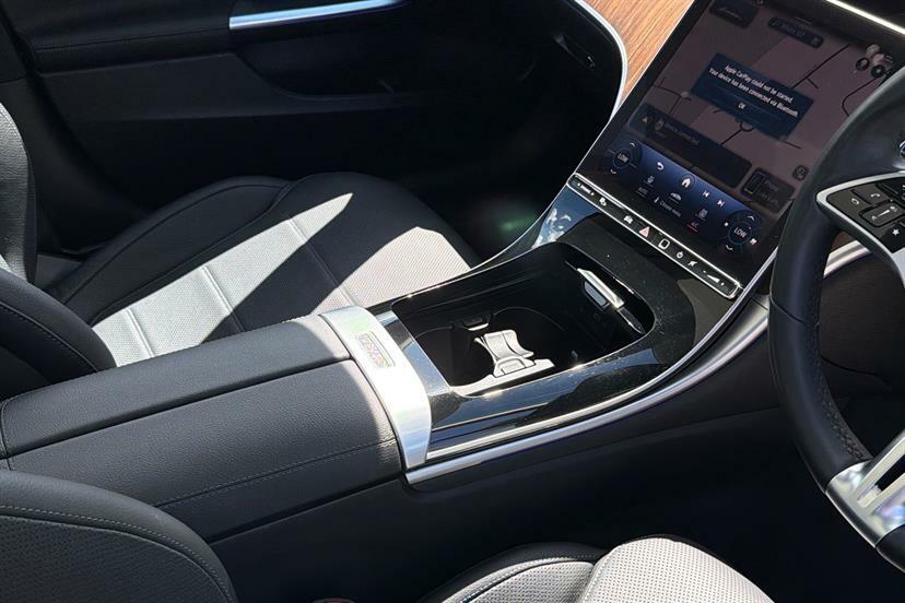 Mercedes-Benz C Class Saloon Black #8
