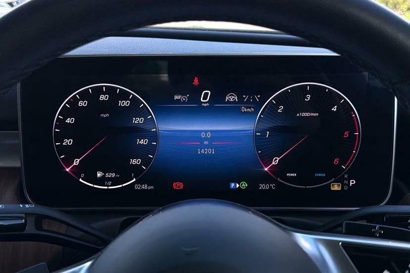 Mercedes-Benz C Class Saloon Black #6