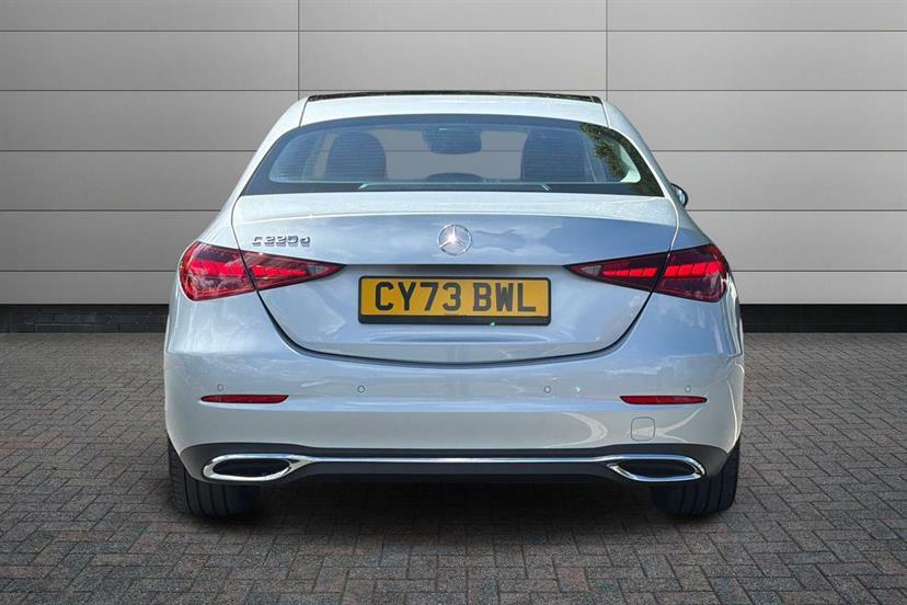 Mercedes-Benz C Class Saloon Black #12