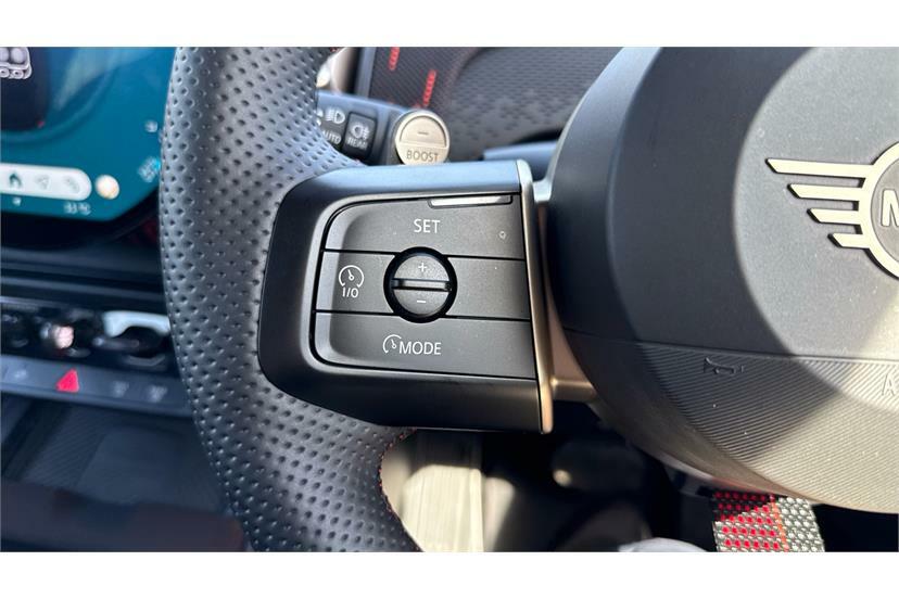 Mini Countryman Electric White #15