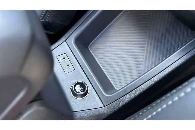 Mini Countryman Electric White #17