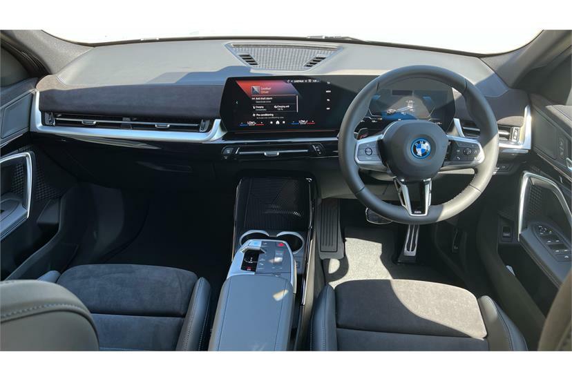 BMW iX2 150Kw Edrive20 M Sport 65Kwh Grey #4