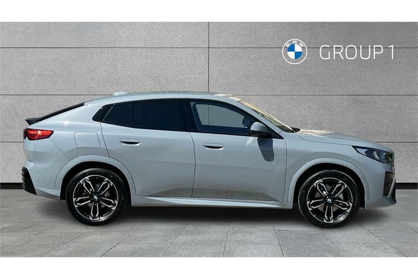 BMW iX2 150Kw Edrive20 M Sport 65Kwh Grey #3