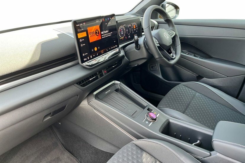 Volkswagen T-Roc 1.5 Etsi Mhev R-line Suv Hybrid Dsg 15 EF26HHA Yellow #2