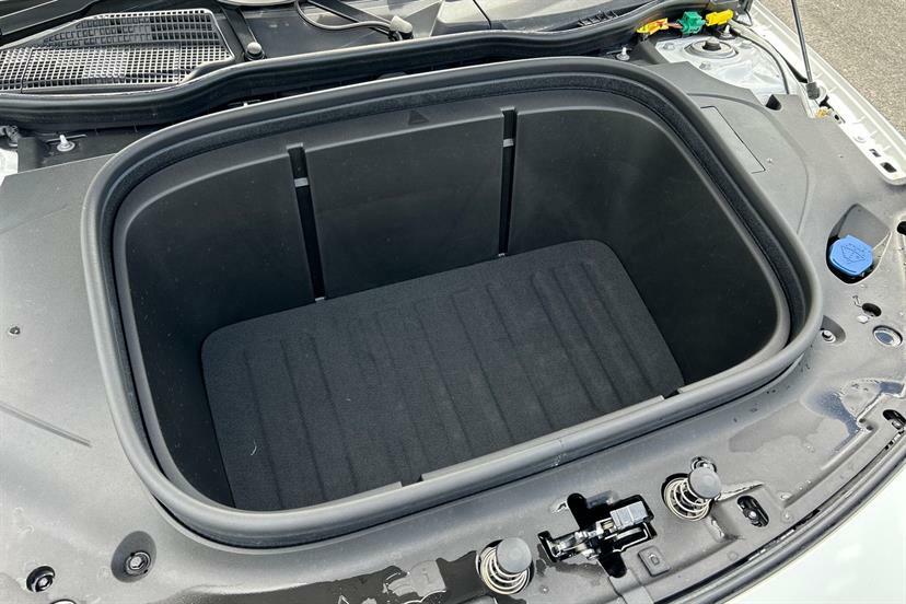 Mercedes-Benz CLA Class 200 Sport Executive Tip White #56