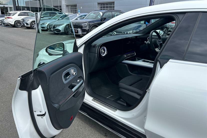 Mercedes-Benz CLA Class 200 Sport Executive Tip White #19