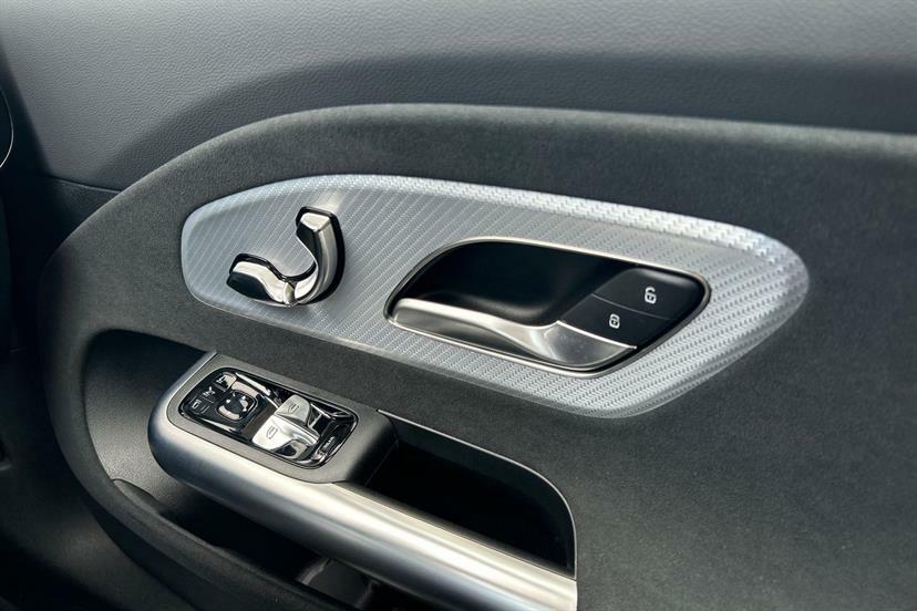 Mercedes-Benz CLA Class 200 Sport Executive Tip White #29