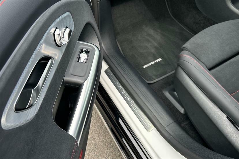 Mercedes-Benz CLA Class 200 Sport Executive Tip White #24