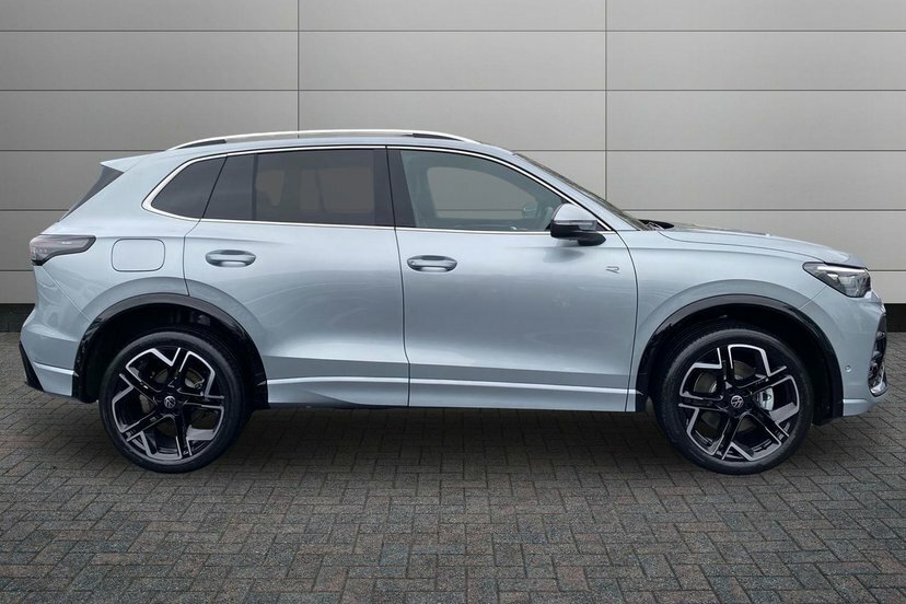 Volkswagen Tiguan 2.0 Tsi R-line Suv Dsg 4Motion 204 Ps Silver #4