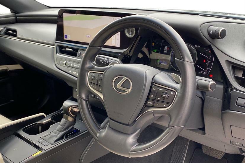 Lexus ES 300H 2.5 Takumi Cvt Blue #4