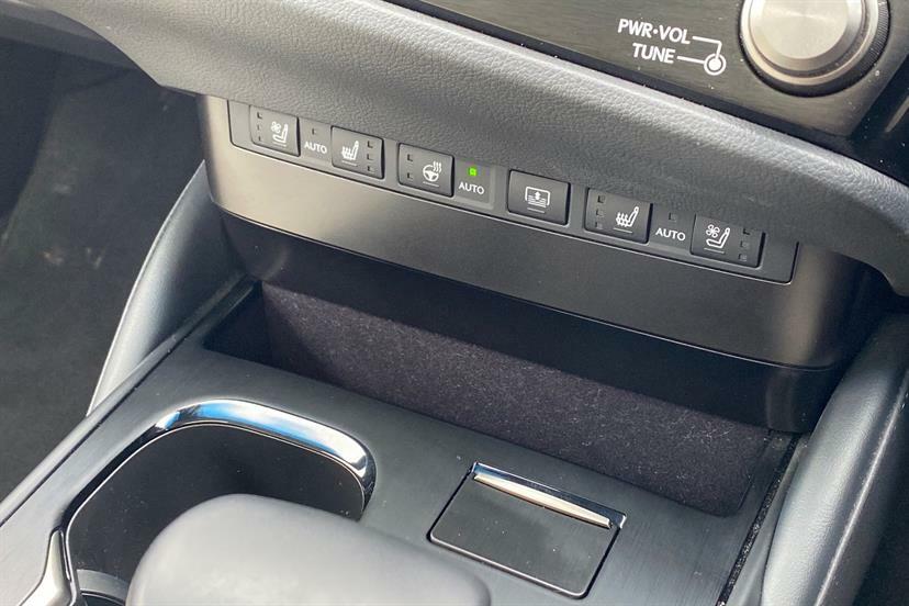 Lexus ES 300H 2.5 Premium Plus Cvt Grey #29