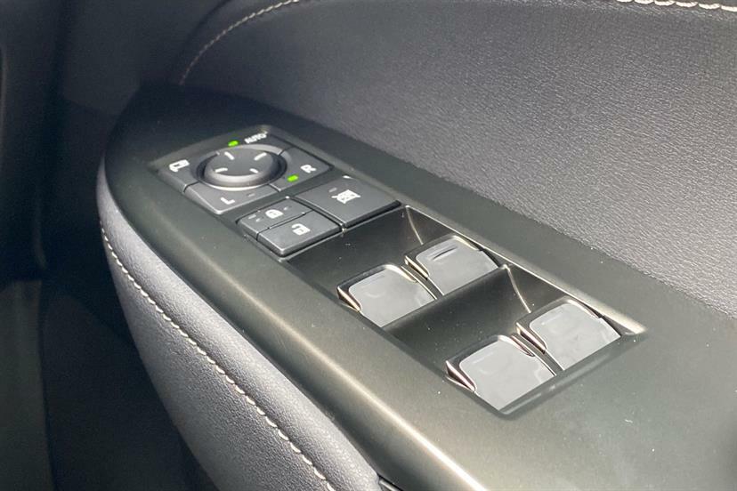 Lexus NX 350H Takumi  #17