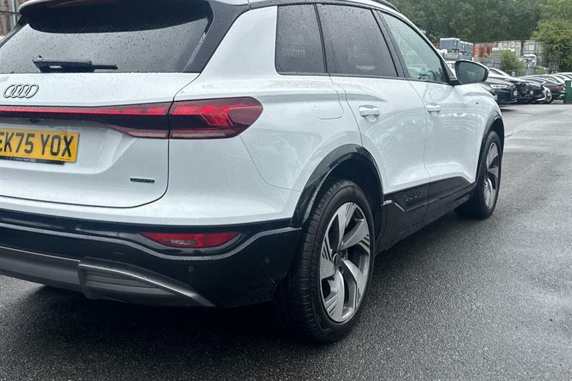 Audi Q6 E-Tron Audi Q6 Sportback Edition 1 E-tron Performance 225 Black #37
