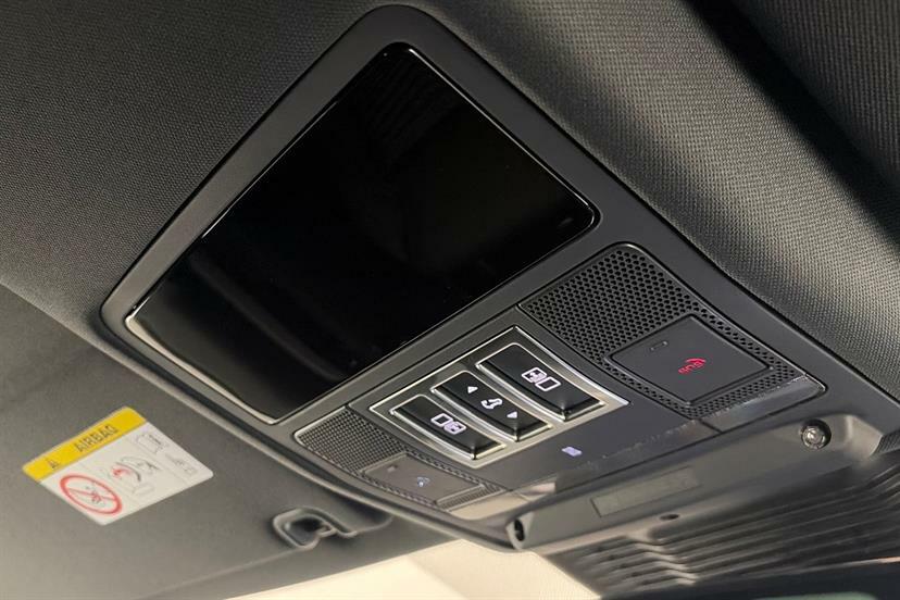 Land Rover Discovery 3.0 D350 Dynamic Hse Black #22
