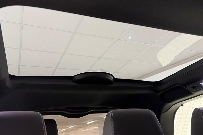 Land Rover Discovery 3.0 D350 Dynamic Hse Black #37