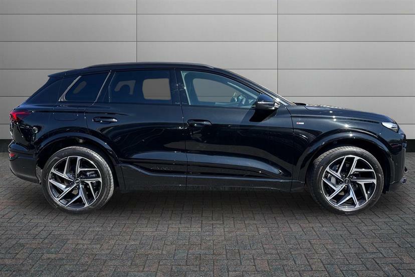 Audi Q6 E-Tron 315Kw Quattro 100Kwh Black Edition Tech Black #4