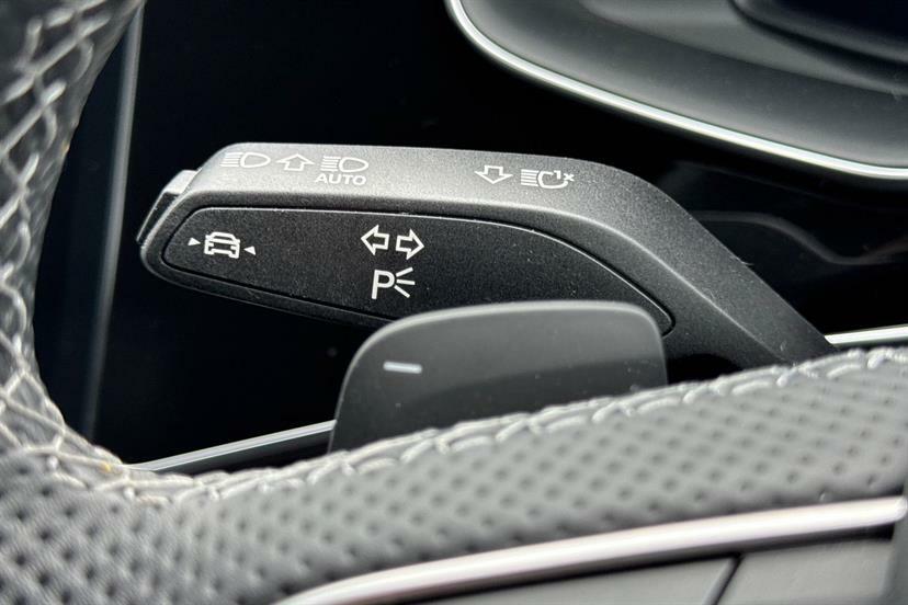 Audi Q8 55 Tfsi E Quattro Black Ed Tiptronic Tech Pro Black #36