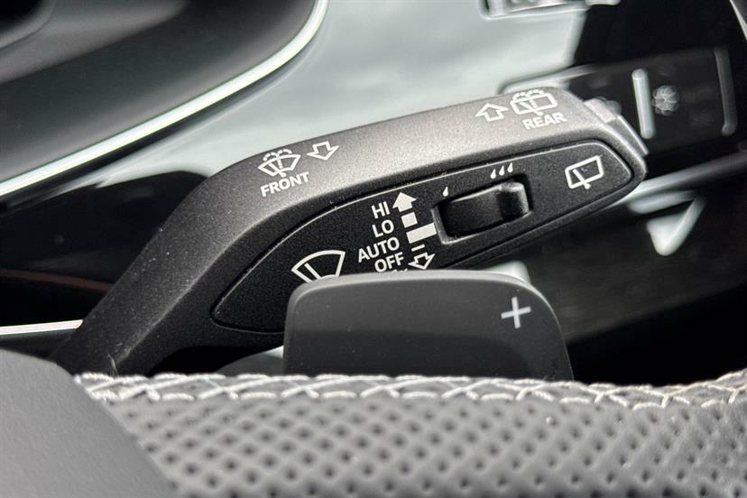 Audi Q8 55 Tfsi E Quattro Black Ed Tiptronic Tech Pro Black #37