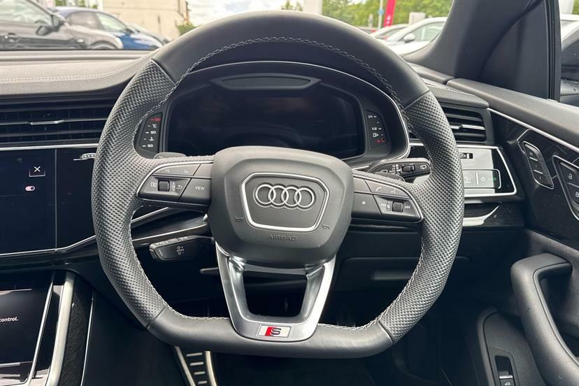 Audi Q8 55 Tfsi E Quattro Black Ed Tiptronic Tech Pro Black #33