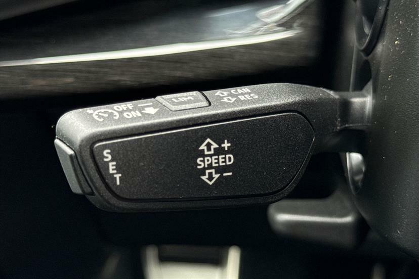Audi Q8 55 Tfsi E Quattro Black Ed Tiptronic Tech Pro Black #16
