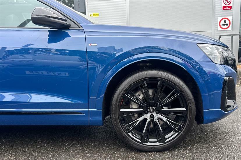 Audi Q8 55 Tfsi E Quattro Black Ed Tiptronic Tech Pro Black #22