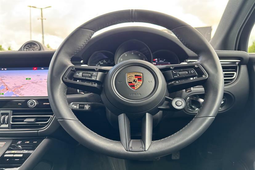 Porsche Macan Gts S-a 2024 #14