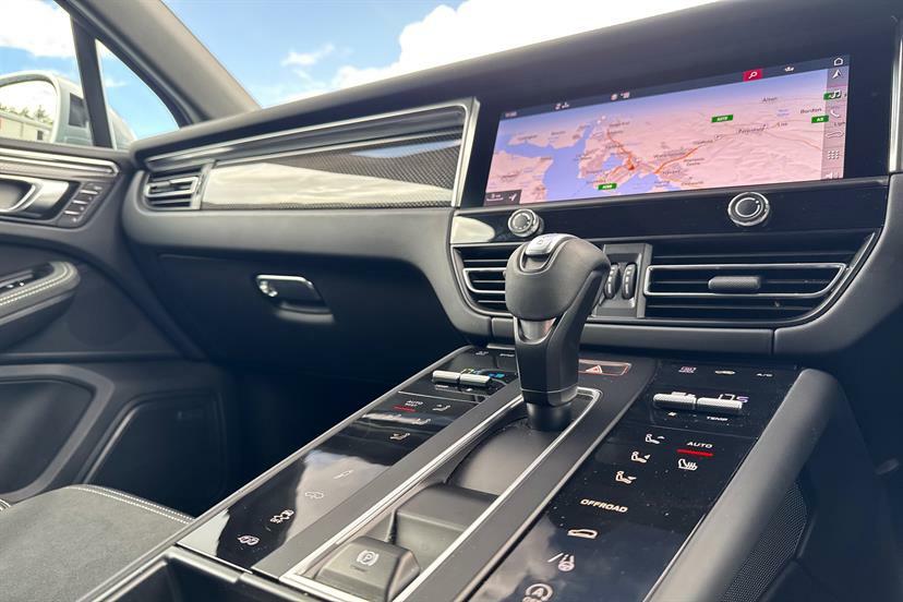 Porsche Macan Gts S-a 2024 #9