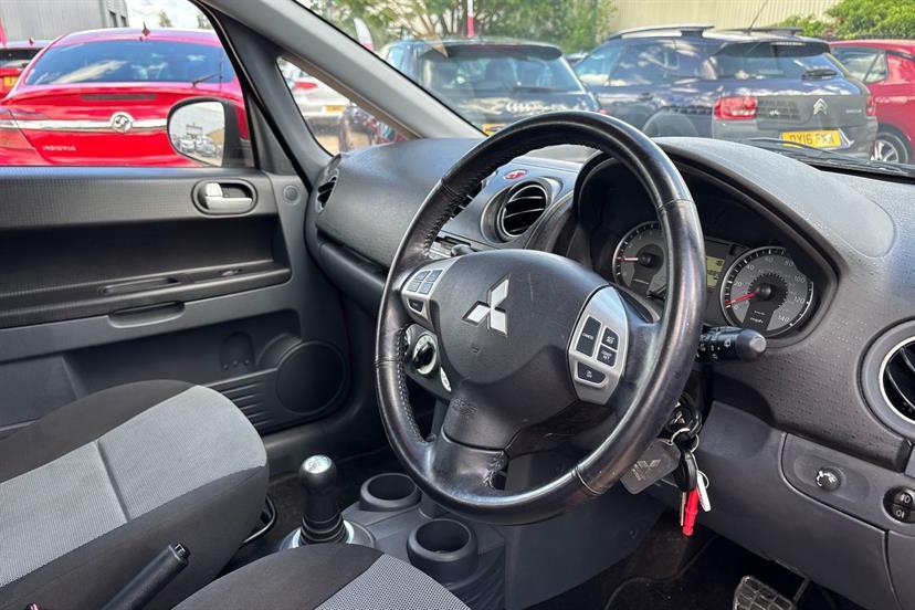 Mitsubishi Colt 1.3 Cz2 Euro 4 Red #16