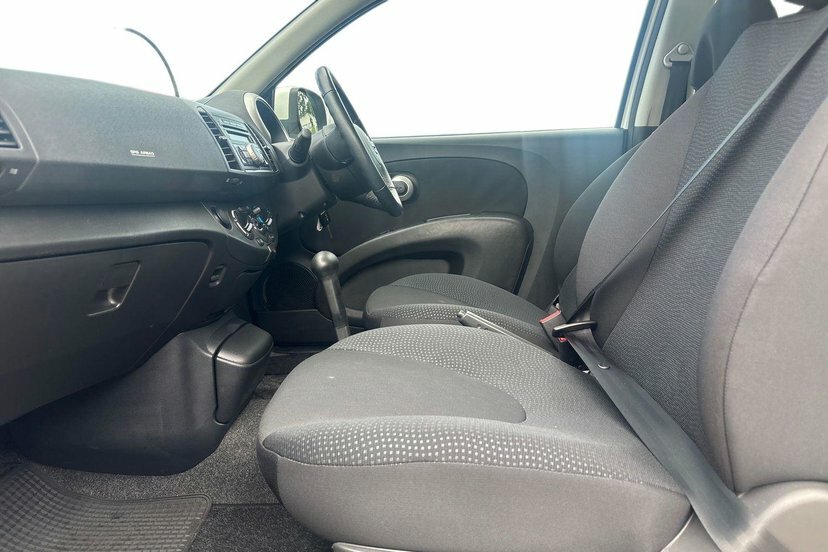 Nissan Micra 1.2 16V Acenta Hatchback 159 White #2