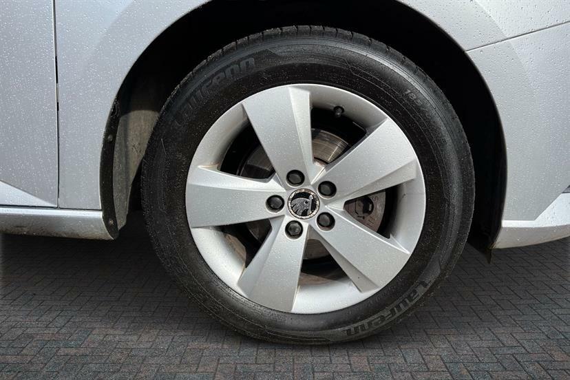 Skoda Fabia 1.0 Mpi Se Silver #5