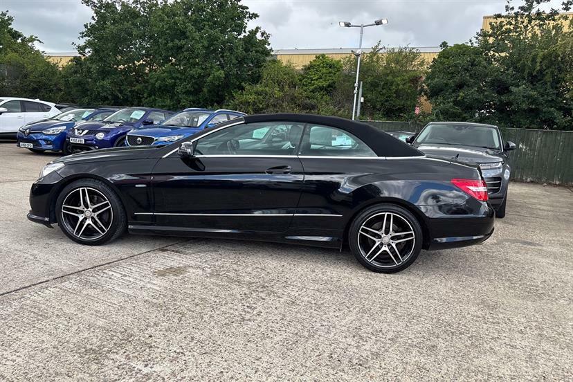 Mercedes-Benz E Class 2.1 Cdi Blueefficiency Executive Se Estate Die Black #14