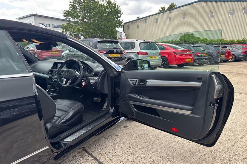 Mercedes-Benz E Class 2.1 Cdi Blueefficiency Executive Se Estate Die Black #33
