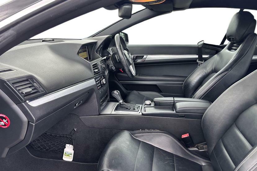 Mercedes-Benz E Class E350 Cdi Blueefficiency 265 Sport Tip Black #2