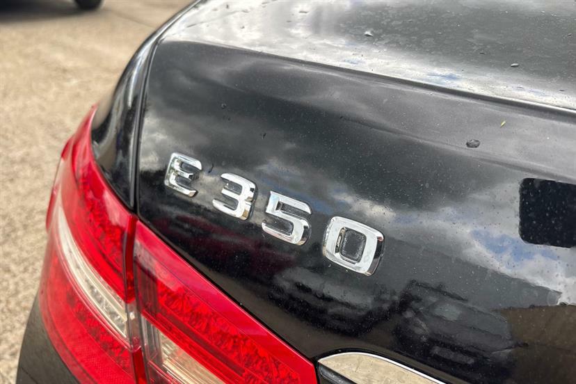 Mercedes-Benz E Class 2.1 Cdi Blueefficiency Executive Se Estate Die Black #31