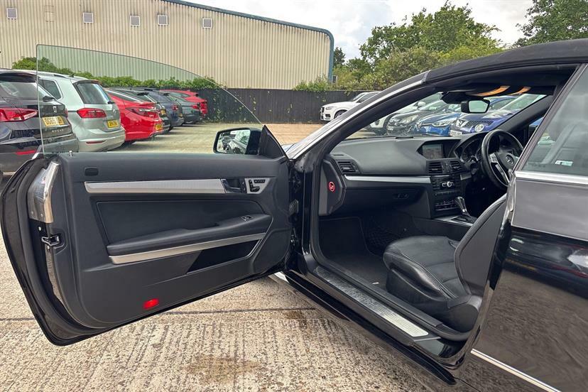 Mercedes-Benz E Class 2.1 Cdi Blueefficiency Executive Se Estate Die Black #32