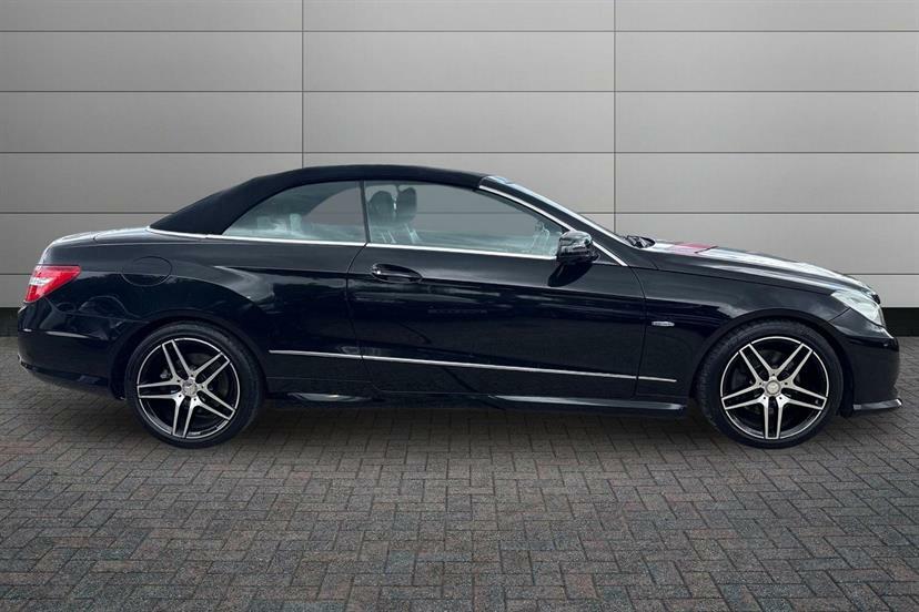 Mercedes-Benz E Class E350 Cdi Blueefficiency 265 Sport Tip Black #4