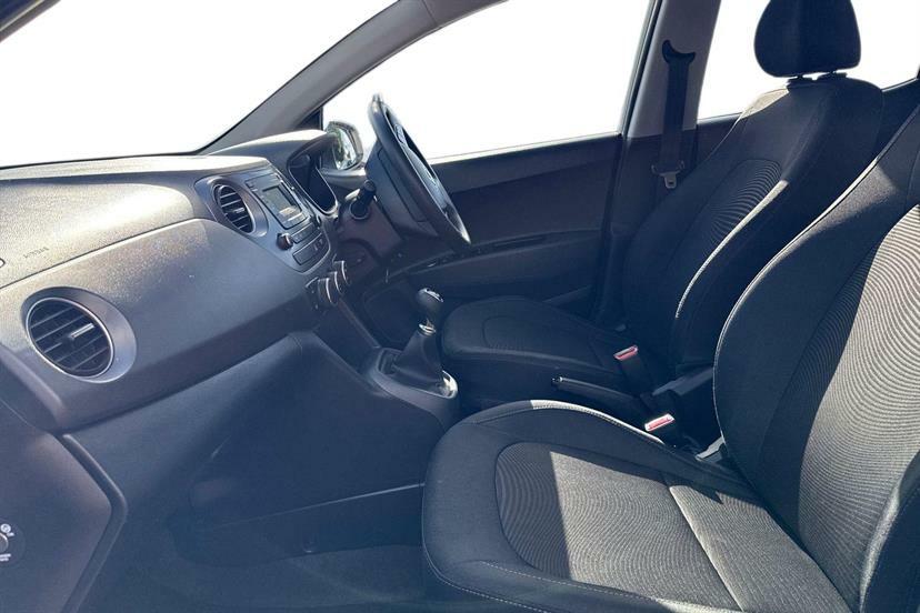Hyundai I10 1.0 Se White #2