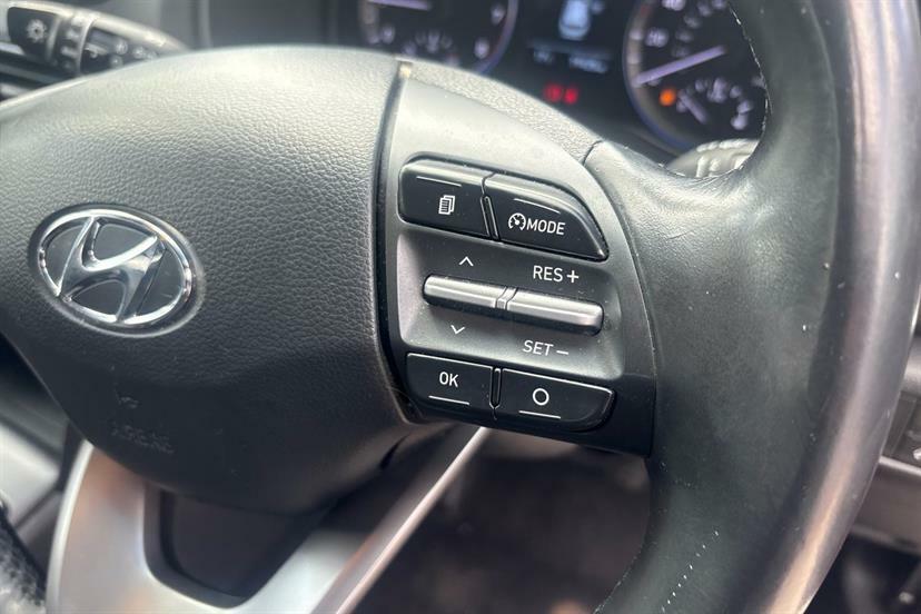 Hyundai Kona   #24