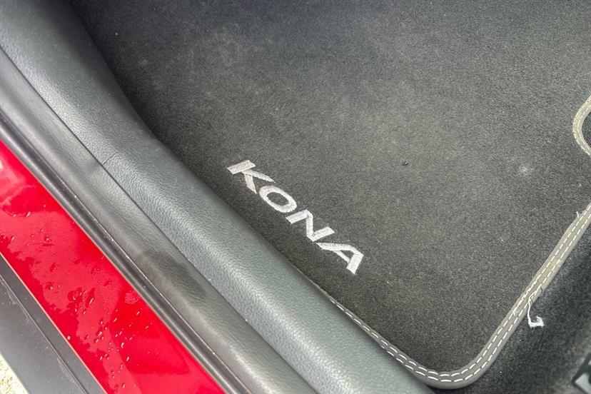 Hyundai Kona   #17