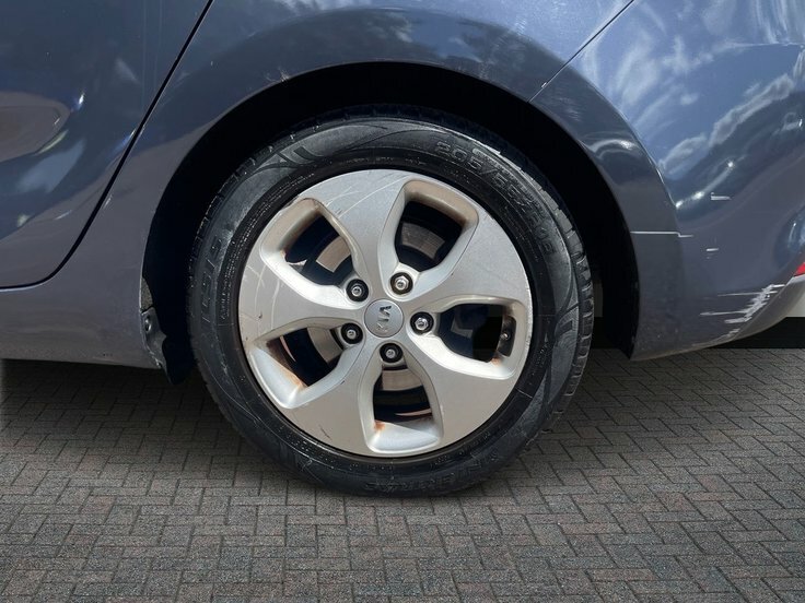 Kia Carens 1.6 Gdi 2 Mpv 133 Bhp Blue #5