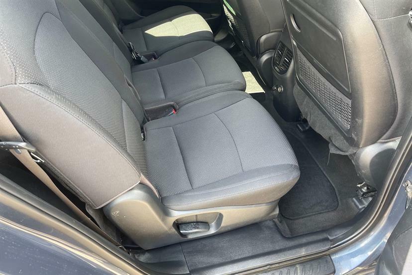 Kia Carens Gdi 2 Mpv Silver #22