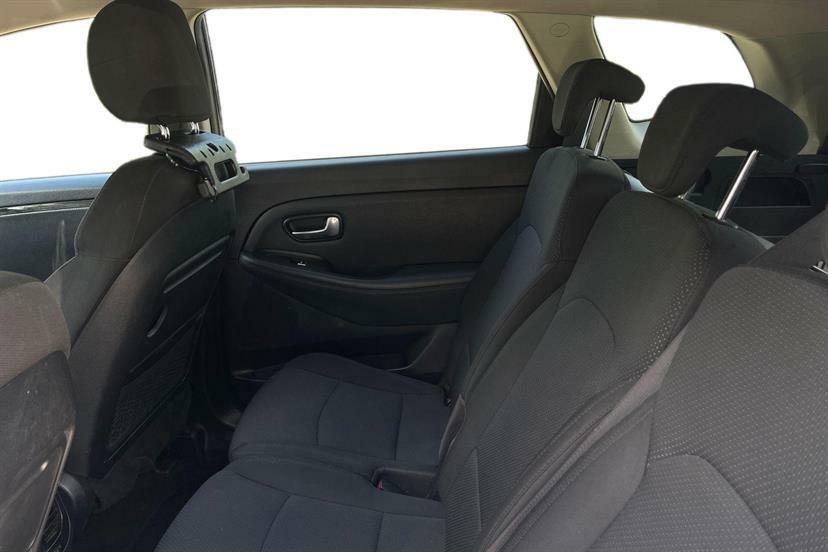 Kia Carens Gdi 2 Mpv Silver #9