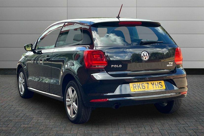 Volkswagen Polo 1.2 Tsi Match Edition Hatchback RK67YHS Black #3