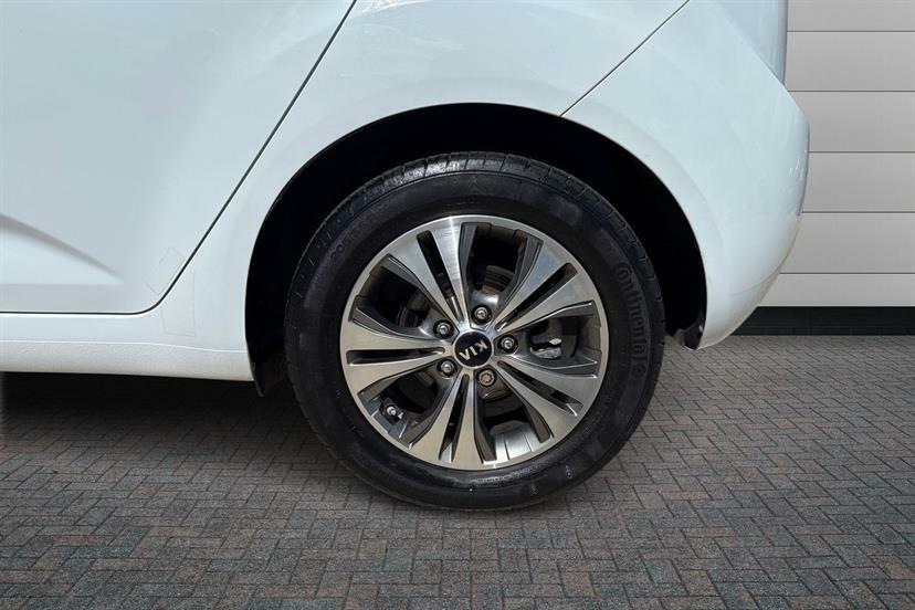 Kia Venga 1.6 2 6 White #5