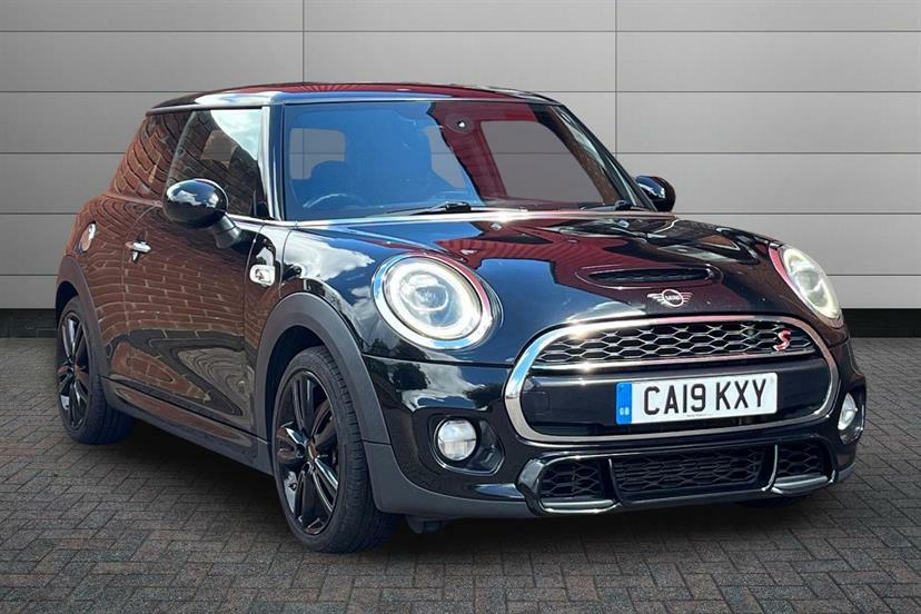 Mini Hatch 2.0 Cooper S Sport II Black